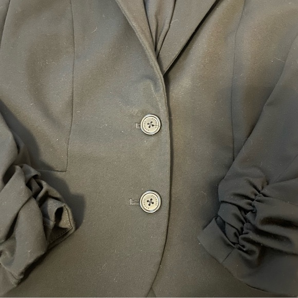 {Express} Women's Black Blazer - Picture 5 of 9